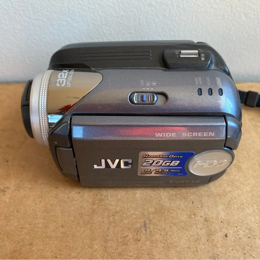 JVC Everio GZ-MG27U digital Camera